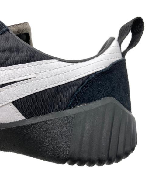 Onitsuka Tiger（オニツカタイガー）Onitsuka Tiger (オニツカタイガー) ACROMOUNT ローカットスニーカー ブラック サイズ:US8 未使用品の古着・服飾アイテム