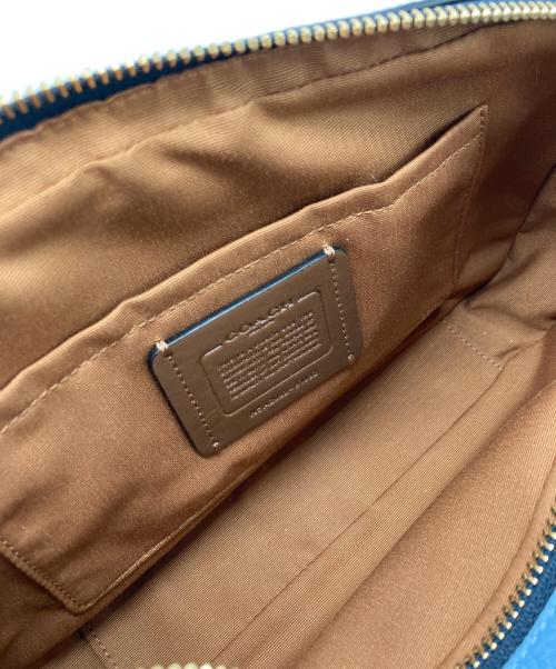 COACH（コーチ）COACH (コーチ) 馬車ロゴ ショルダーバッグ アイボリーの古着・服飾アイテム