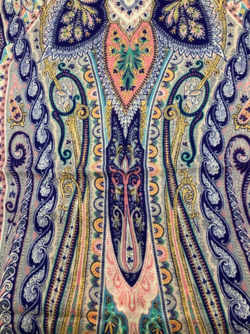 ETRO（エトロ）ETRO (エトロ) ペイズリースカーフ パープル×ピンクの古着・服飾アイテム
