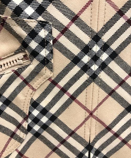 BURBERRY BLUE LABEL（バーバリー ブルー レーベル）BURBERRY BLUE LABEL (バーバリー ブルー レーベル) ノヴァチェックスカート ベージュ サイズ:38の古着・服飾アイテム