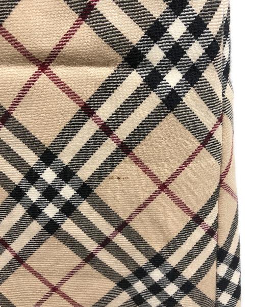 BURBERRY BLUE LABEL（バーバリー ブルー レーベル）BURBERRY BLUE LABEL (バーバリー ブルー レーベル) ノヴァチェックスカート ベージュ サイズ:38の古着・服飾アイテム