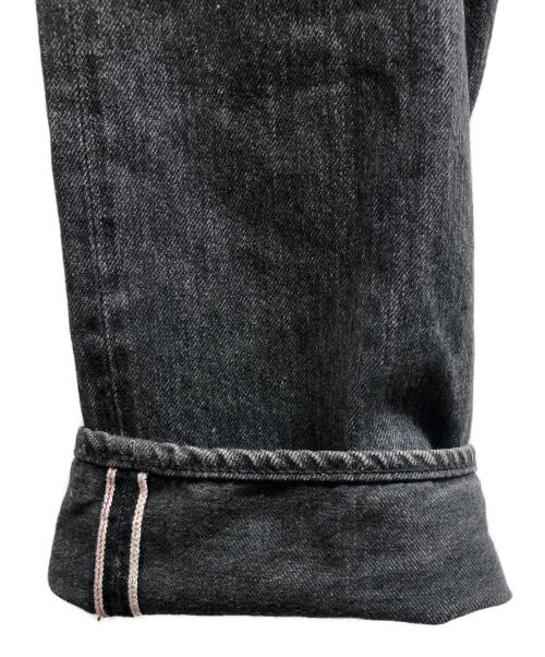 THE FLAT HEAD（ザ・フラットヘッド）THE FLAT HEAD (ザ・フラットヘッド) ワイドテーパード 加工ブラックデニムパンツ ブラック サイズ:32の古着・服飾アイテム