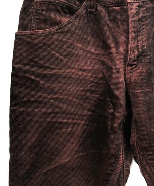 ISAMU KATAYAMA BACKLASH（イサムカタヤマ・バックラッシュ）ISAMU KATAYAMA BACKLASH (イサムカタヤマ・バックラッシュ) コーデュロイフレアパンツ レッド サイズ:XLの古着・服飾アイテム