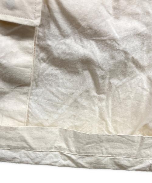 A vontade（アボンタージ）A vontade (アボンタージ) グルカショーツ アイボリー サイズ:Lの古着・服飾アイテム