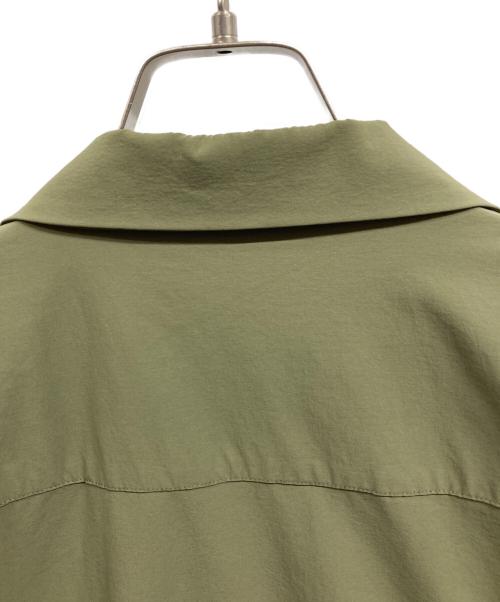 FRED PERRY（フレッドペリー）FRED PERRY (フレッドペリー) 半袖シャツ カーキ サイズ:Sの古着・服飾アイテム
