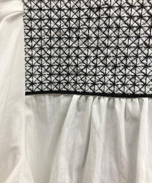 UNITED ARROWS（ユナイテッドアローズ）UNITED ARROWS (ユナイテッドアローズ) エンブロイダリー ショートスリーブ ブラウス ホワイト サイズ:FREEの古着・服飾アイテム