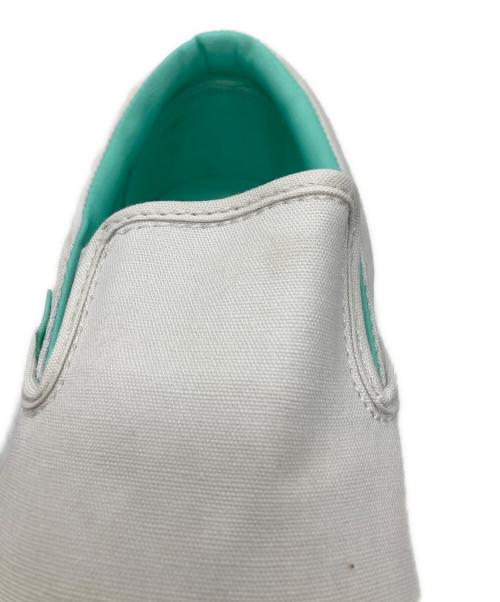 VANS（ヴァンズ）VANS (ヴァンズ) GREENROOM FESTIVAL 別注SLIP ON ホワイト×グリーン サイズ:26の古着・服飾アイテム