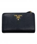 PRADAプラダ）の古着「サフィアーノ トライアングル ウォレット」｜ブラック