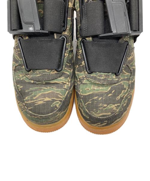 NIKE（ナイキ）NIKE (ナイキ) CarHartt (カーハート) AIR FORCE 1 UTILITY LOW PRM WIP グリーン サイズ:25.5の古着・服飾アイテム