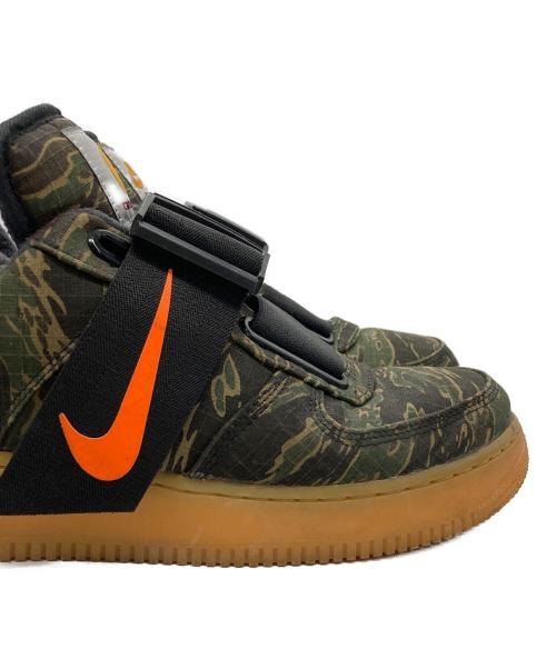 NIKE（ナイキ）NIKE (ナイキ) CarHartt (カーハート) AIR FORCE 1 UTILITY LOW PRM WIP グリーン サイズ:25.5の古着・服飾アイテム