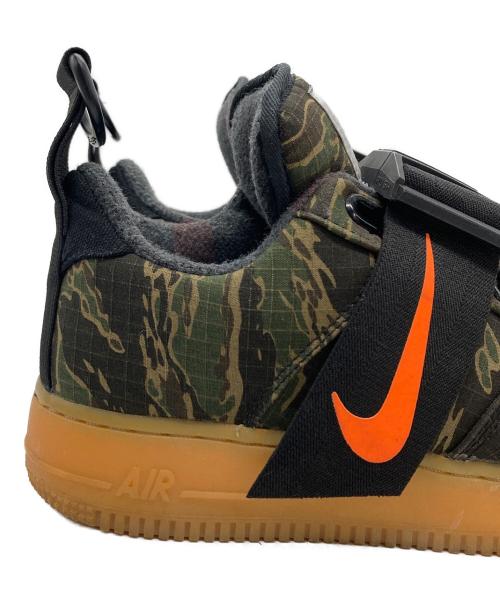 NIKE（ナイキ）NIKE (ナイキ) CarHartt (カーハート) AIR FORCE 1 UTILITY LOW PRM WIP グリーン サイズ:25.5の古着・服飾アイテム