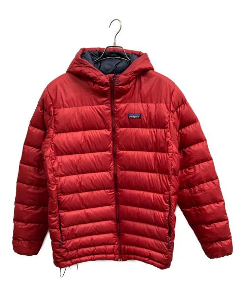 Patagonia（パタゴニア）Patagonia (パタゴニア) ハイロフトダウンフーディ レッド メンズ/Patagoniaジャケット レッド サイズ:Lの古着・服飾アイテム