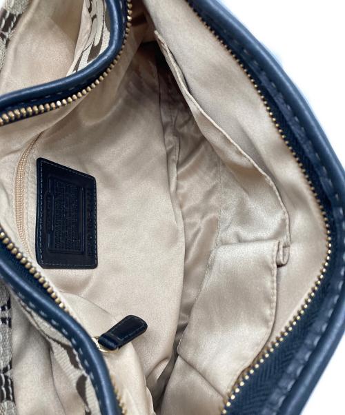 COACH（コーチ）COACH (コーチ) シグネイチャーショルダーバッグ ベージュの古着・服飾アイテム