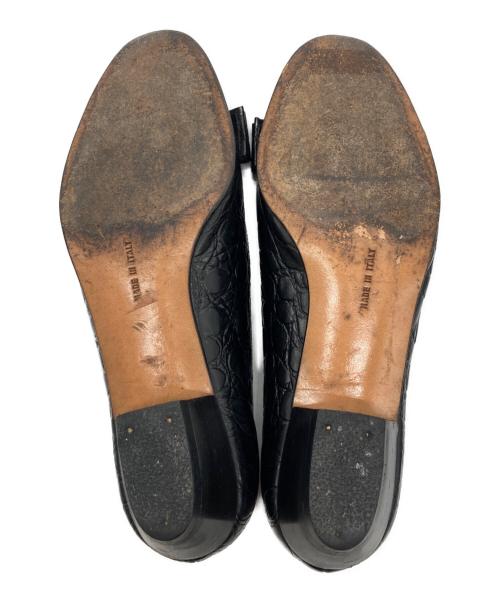 Salvatore Ferragamo（サルヴァトーレ フェラガモ）Salvatore Ferragamo (サルヴァトーレ フェラガモ) 型押しパンプス ブラック サイズ:SIZE 4 1/2の古着・服飾アイテム