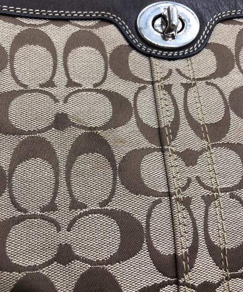 COACH（コーチ）COACH (コーチ) シグネチャー ショルダーバッグ ブラウンの古着・服飾アイテム