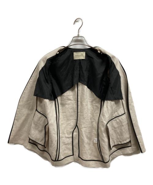 UNITED ARROWS TOKYO（ユナイテッドアローズトウキョウ）UNITED ARROWS TOKYO (ユナイテッドアローズトウキョウ) パイピングVノーカラージャケット ベージュ サイズ:Mの古着・服飾アイテム
