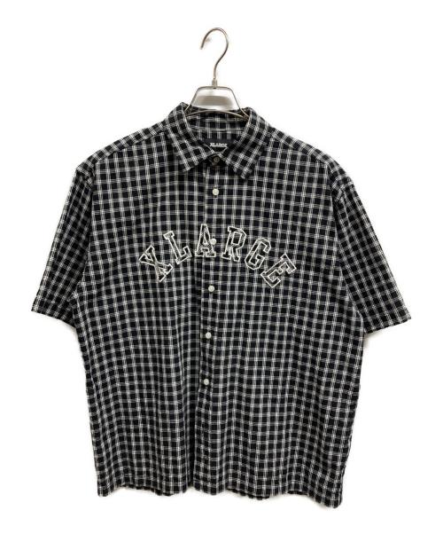 X-LARGE（エクストララージ）X-LARGE (エクストララージ) ATCH LOGO PLAID S/S SHIRT ブラック サイズ:Mの古着・服飾アイテム