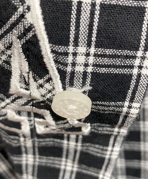 X-LARGE（エクストララージ）X-LARGE (エクストララージ) ATCH LOGO PLAID S/S SHIRT ブラック サイズ:Mの古着・服飾アイテム