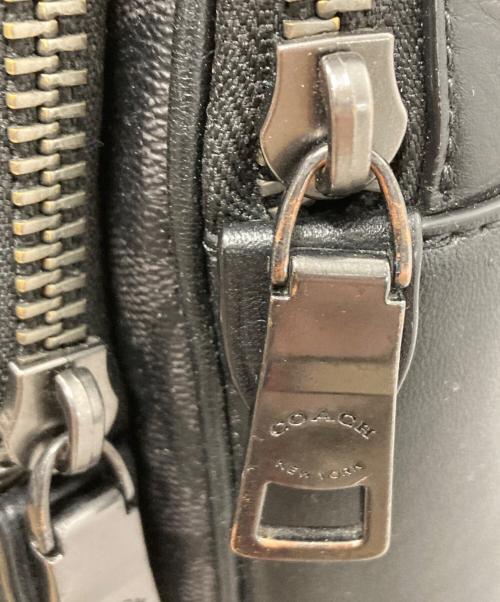 COACH（コーチ）COACH (コーチ) イーサン パック・シグネチャー キャンバス ブラックの古着・服飾アイテム
