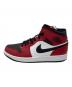 NIKE (ナイキ) エアジョーダン1 ミッド 