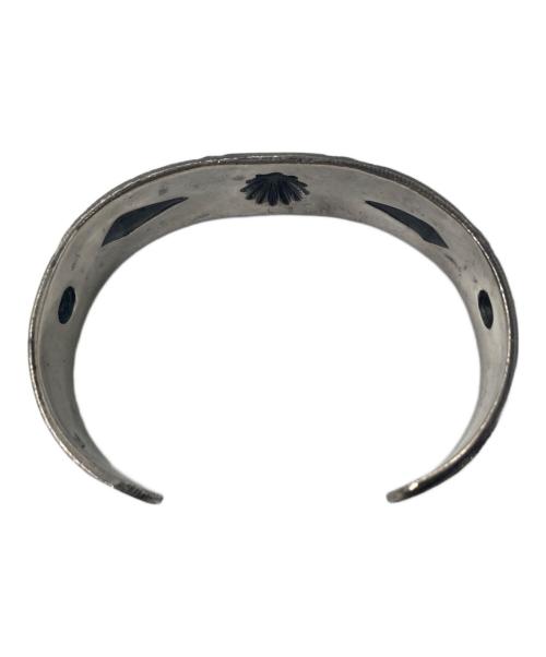 LARRY SMITH（ラリースミス）LARRY SMITH (ラリースミス) シェルブレスレット/LARRY SMITHブレスレット/SHELL BRACELET シルバーの古着・服飾アイテム