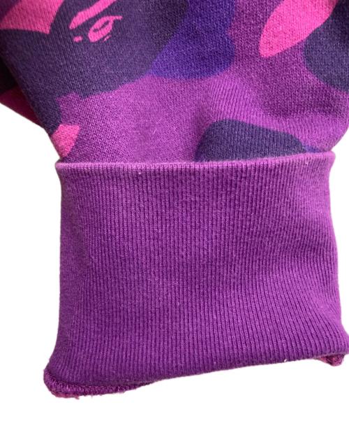 A BATHING APE（アベイシングエイプ）A BATHING APE (アベイシングエイプ) CAMO SHARK CREWNECK パープル サイズ:Mの古着・服飾アイテム