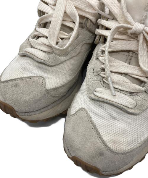 UGG（アグ）UGG (アグ) M RETROFI LOW CHESTNUT/UGGスニーカー ベージュ サイズ:27の古着・服飾アイテム