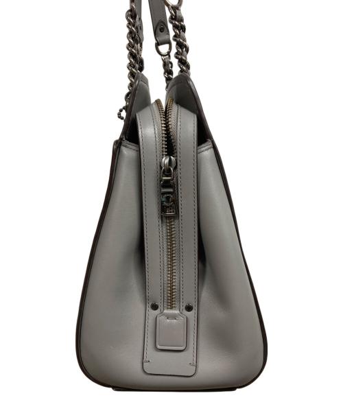 COACH（コーチ）COACH (コーチ) イーディーターン ロック レザーチェーントート バッグ グレーの古着・服飾アイテム