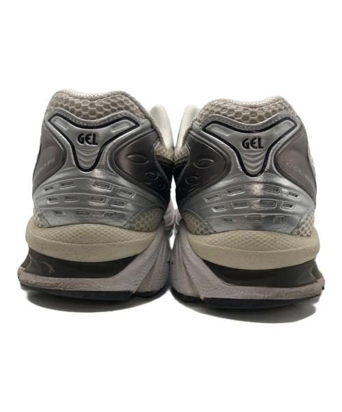 asics（アシックス）asics (アシックス) ローカットスニーカー シルバー サイズ:US9の古着・服飾アイテム