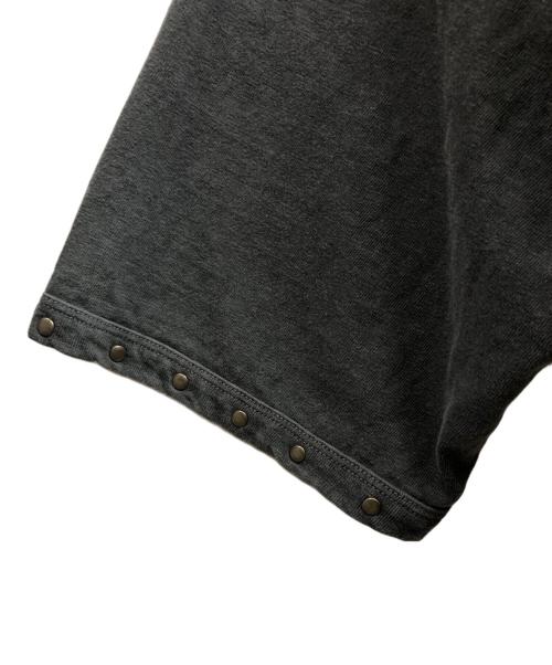 EVERYDAY I LIKE.（エヴリデイ アイ ライク）EVERYDAY I LIKE. (エヴリデイ アイ ライク) スタッズ Tシャツ グレー サイズ:ＦＲＥＥの古着・服飾アイテム