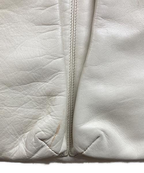 HELMUT LANG（ヘルムートラング）HELMUT LANG (ヘルムートラング) レザーヘルメットバッグ ホワイトの古着・服飾アイテム