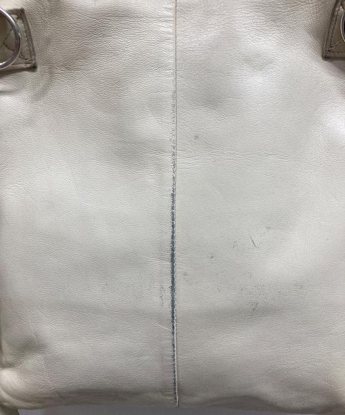 HELMUT LANG（ヘルムートラング）HELMUT LANG (ヘルムートラング) レザーヘルメットバッグ ホワイトの古着・服飾アイテム