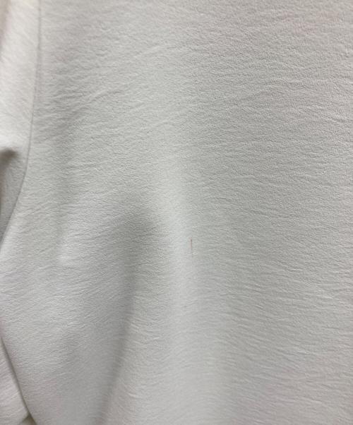 icB（アイシービー）icB (アイシービー) ストレッチジョーゼット ボウタイライク ブラウス ホワイト サイズ:2の古着・服飾アイテム
