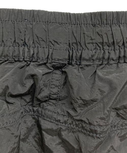 STONE ISLAND（ストーンアイランド）STONE ISLAND (ストーンアイランド) ナイロンパンツ NYLON METAL PANTS  ブラック サイズ: W30の古着・服飾アイテム