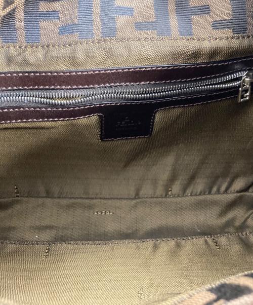 FENDI（フェンディ）FENDI (フェンディ) ショルダーバッグ ブラウンの古着・服飾アイテム
