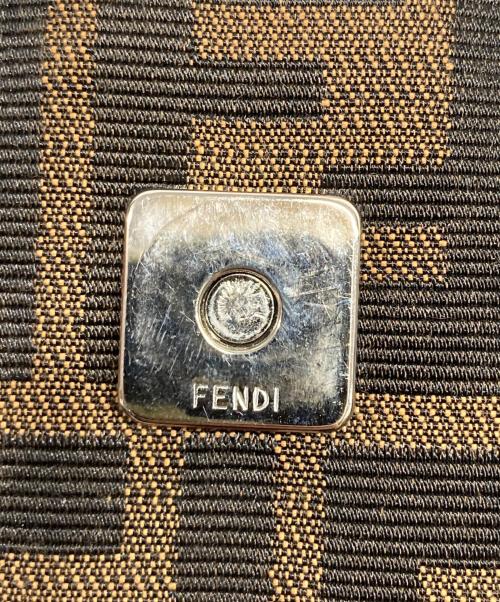 FENDI（フェンディ）FENDI (フェンディ) ショルダーバッグ ブラウンの古着・服飾アイテム