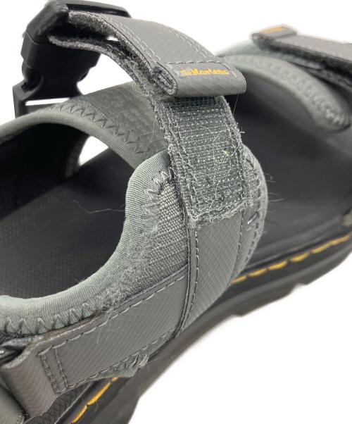 Dr.Martens（ドクターマーチン）Dr.Martens (ドクターマーチン) ストラップサンダル グレー サイズ:9の古着・服飾アイテム