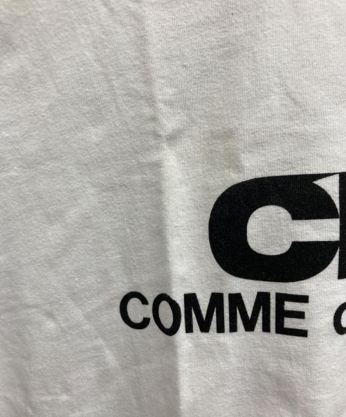 GOOD DESIGN SHOP COMME des GARCONS（グッドデザインショップ コムデギャルソン）GOOD DESIGN SHOP COMME des GARCONS (グッドデザインショップ コムデギャルソン) ロゴTシャツ ホワイト サイズ:XLの古着・服飾アイテム