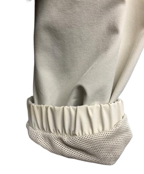 NEW BALANCE（ニューバランス）NEW BALANCE (ニューバランス) ウーブントラックジャケット ベージュ サイズ:Sの古着・服飾アイテム