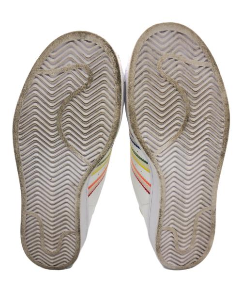 adidas（アディダス）adidas (アディダス) ローカットスニーカー ホワイト サイズ:US7の古着・服飾アイテム