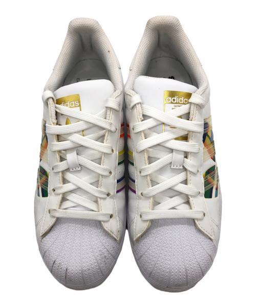 adidas（アディダス）adidas (アディダス) ローカットスニーカー ホワイト サイズ:US7の古着・服飾アイテム