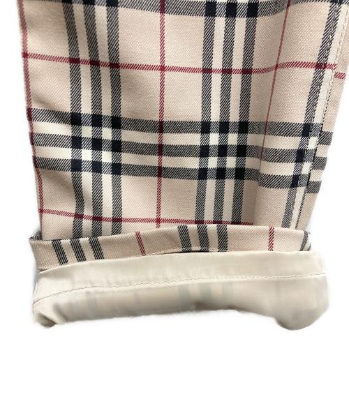 BURBERRY BLUE LABEL（バーバリー ブルー レーベル）BURBERRY BLUE LABEL (バーバリー ブルー レーベル) ノバチェックフレアパンツ ベージュ サイズ:38の古着・服飾アイテム