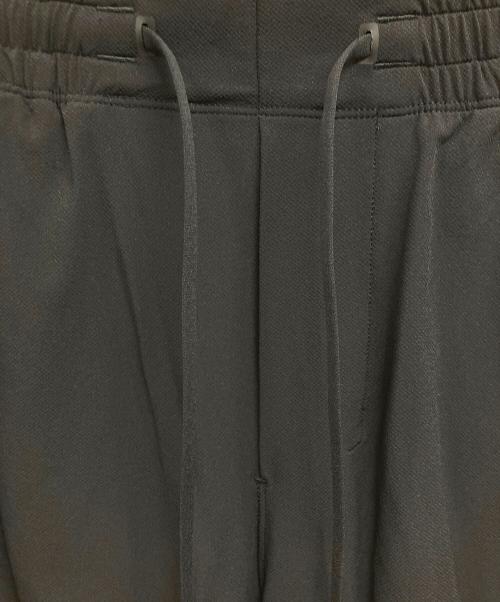 LULULEMON（ルルレモン）LULULEMON (ルルレモン) License to Train Cargo Jogger Reg ブラック サイズ:Sの古着・服飾アイテム
