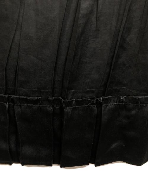 ISSEY MIYAKE（イッセイミヤケ）ISSEY MIYAKE (イッセイミヤケ) サテンプリーツスカート ブラック サイズ:1の古着・服飾アイテム