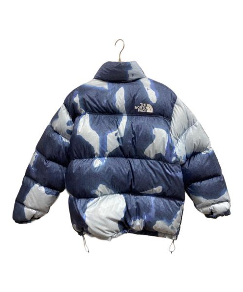 THE NORTH FACE（ザ ノース フェイス）THE NORTH FACE (ザ ノース フェイス) Supreme (シュプリーム) Bleached Denim Print Nuptse Jacket/THE NORTH FACE/Supreme/ダウン ブルー サイズ:XLの古着・服飾アイテム