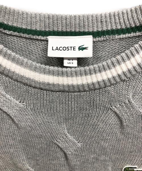 LACOSTE（ラコステ）LACOSTE (ラコステ) 変形ケーブルコットンニットセーター グレー サイズ:Sの古着・服飾アイテム