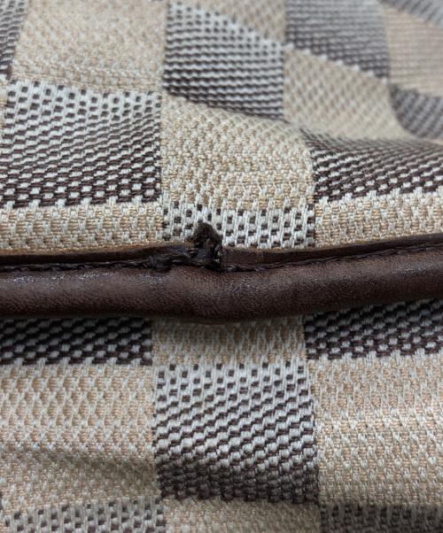 LOUIS VUITTON（ルイ ヴィトン）LOUIS VUITTON (ルイ ヴィトン) ショルダーバッグ ベージュ・ブラウンの古着・服飾アイテム