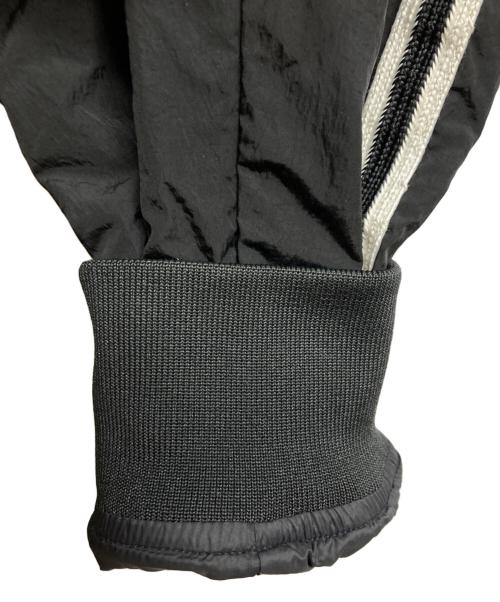 ARMANI EXCHANGE（アルマーニ エクスチェンジ）ARMANI EXCHANGE (アルマーニ エクスチェンジ) 中綿ジャケット ブラック サイズ:Sの古着・服飾アイテム
