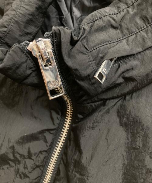 ARMANI EXCHANGE（アルマーニ エクスチェンジ）ARMANI EXCHANGE (アルマーニ エクスチェンジ) 中綿ジャケット ブラック サイズ:Sの古着・服飾アイテム