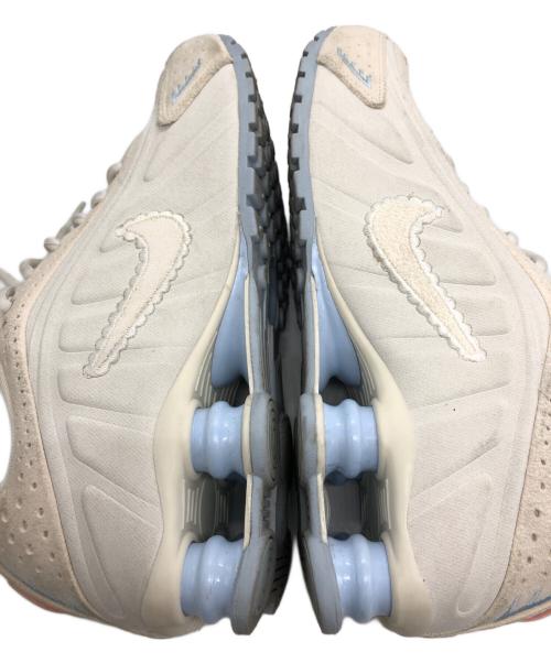 NIKE（ナイキ）NIKE (ナイキ) SHOX R4 SE/NIKE ホワイト サイズ:24.5の古着・服飾アイテム